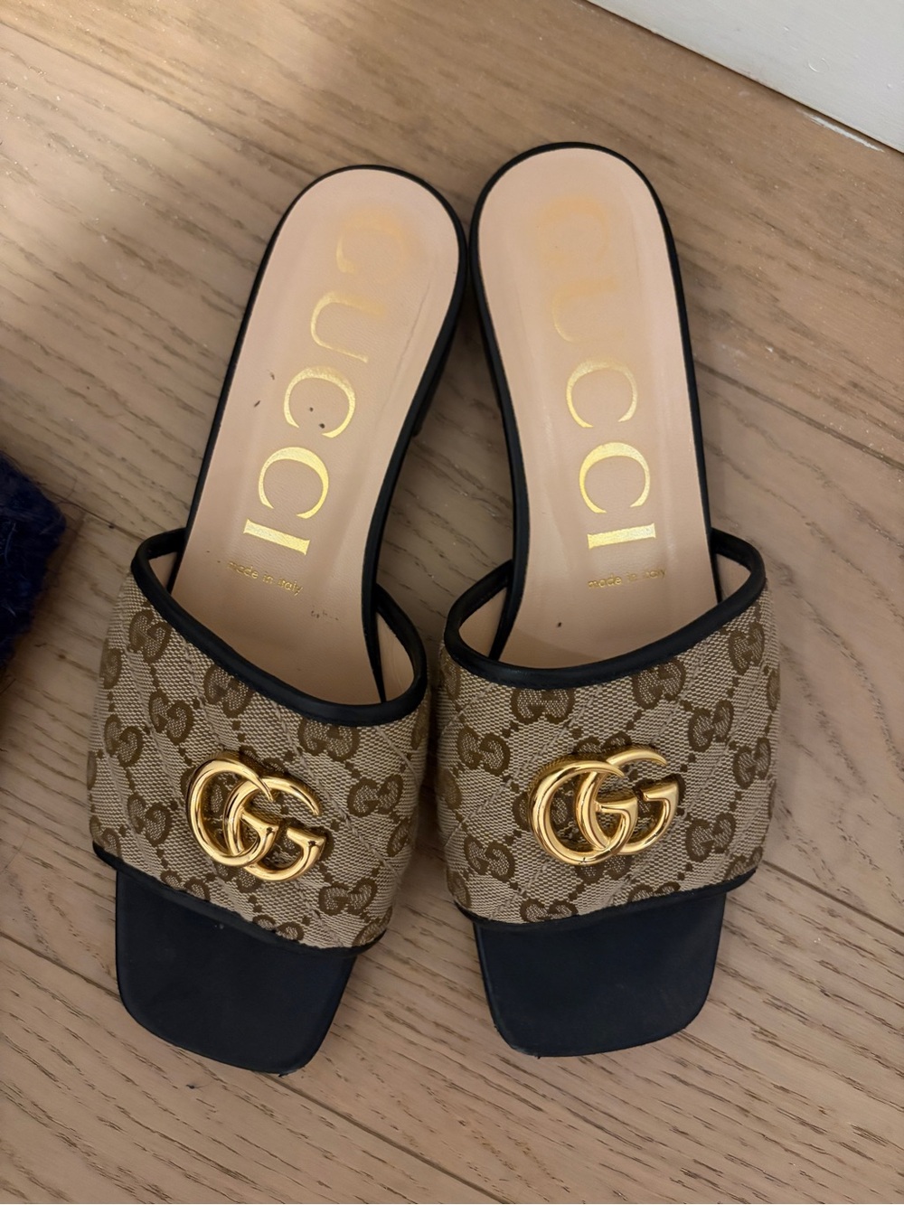 Gucci Women's Beige GG Canvas Slide Sandals with Gold Logo